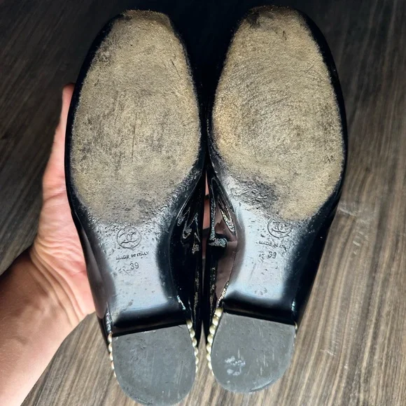 CHANEL Glossy Black Women's Flats - Picture 8 of 10